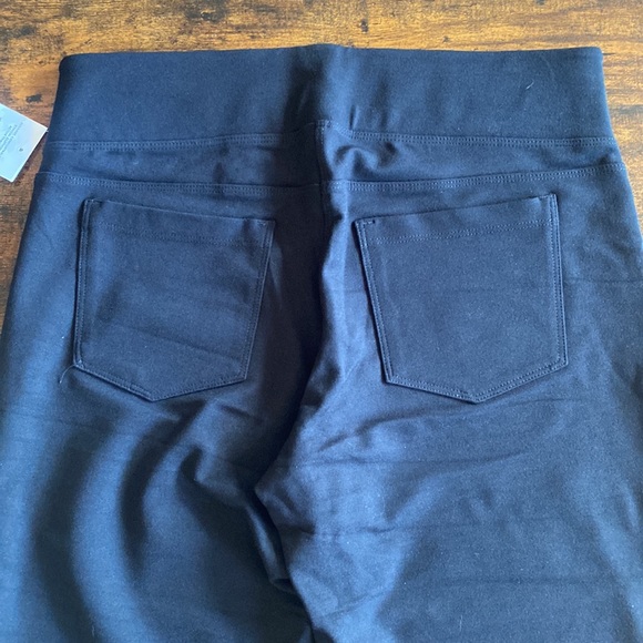 NWT Mid-Rise Stretchy Active Pants - Black - Fig Bod - Women's Medium - Picture 10 of 11